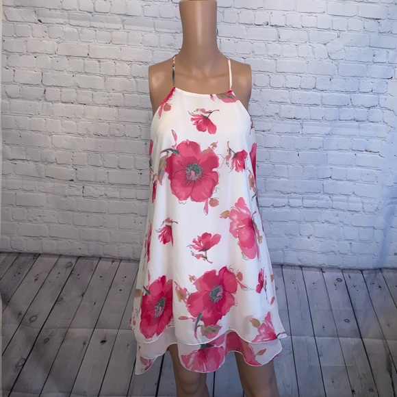 peach royal Dresses & Skirts - Peach Royal White & Pink Flora Dress size M